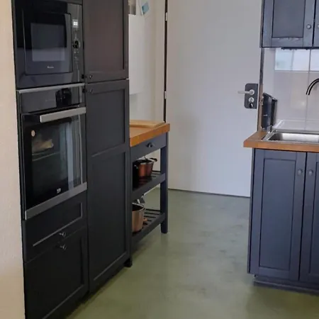 Plages Du Midi Climatises Bord De De 1 A 6 Pers, 2 Piscines, Parking Privatif Inclus * Cannes