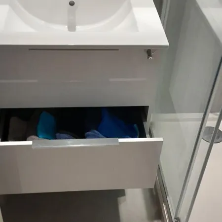 Plages Du Midi Climatises Bord De De 1 A 6 Pers, 2 Piscines, Parking Privatif Inclus