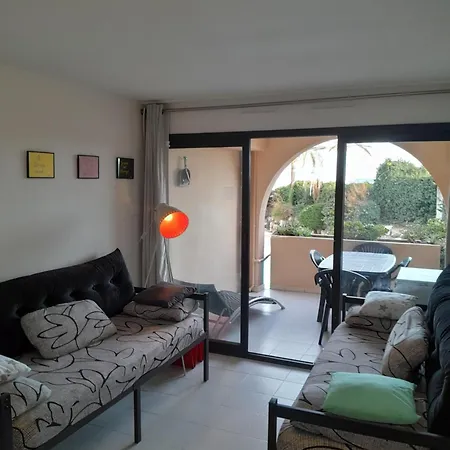 Plages Du Midi Climatises Bord De De 1 A 6 Pers, 2 Piscines, Parking Privatif Inclus * Cannes