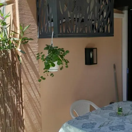 Plages Du Midi Climatises Bord De De 1 A 6 Pers, 2 Piscines, Parking Privatif Inclus Cannes