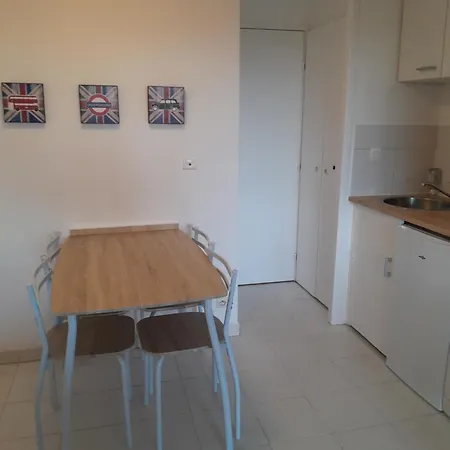 Plages Du Midi Climatises Bord De De 1 A 6 Pers, 2 Piscines, Parking Privatif Inclus Daire Cannes